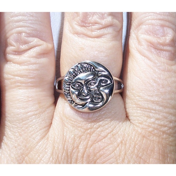 925 STERLING SILVER Sun & Moon High Polished Ring - Picture 6 of 16